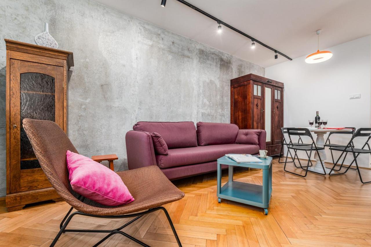 Apartament Center By Renters